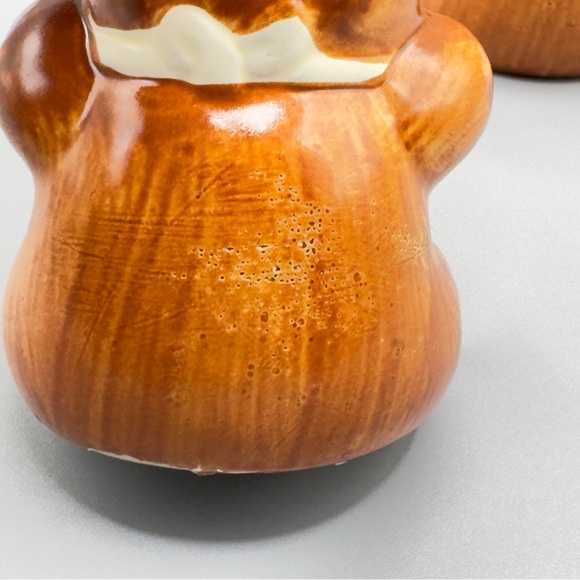 Vintage Bear Chef Salt & Pepper Shakers – Ceramic Pair with Stoppers - Picture 4 of 13